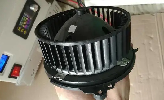 汽車鼓風機電機工作原理—艾普智能.jpg 汽車鼓風機電機工作原理—艾普智能.jpg