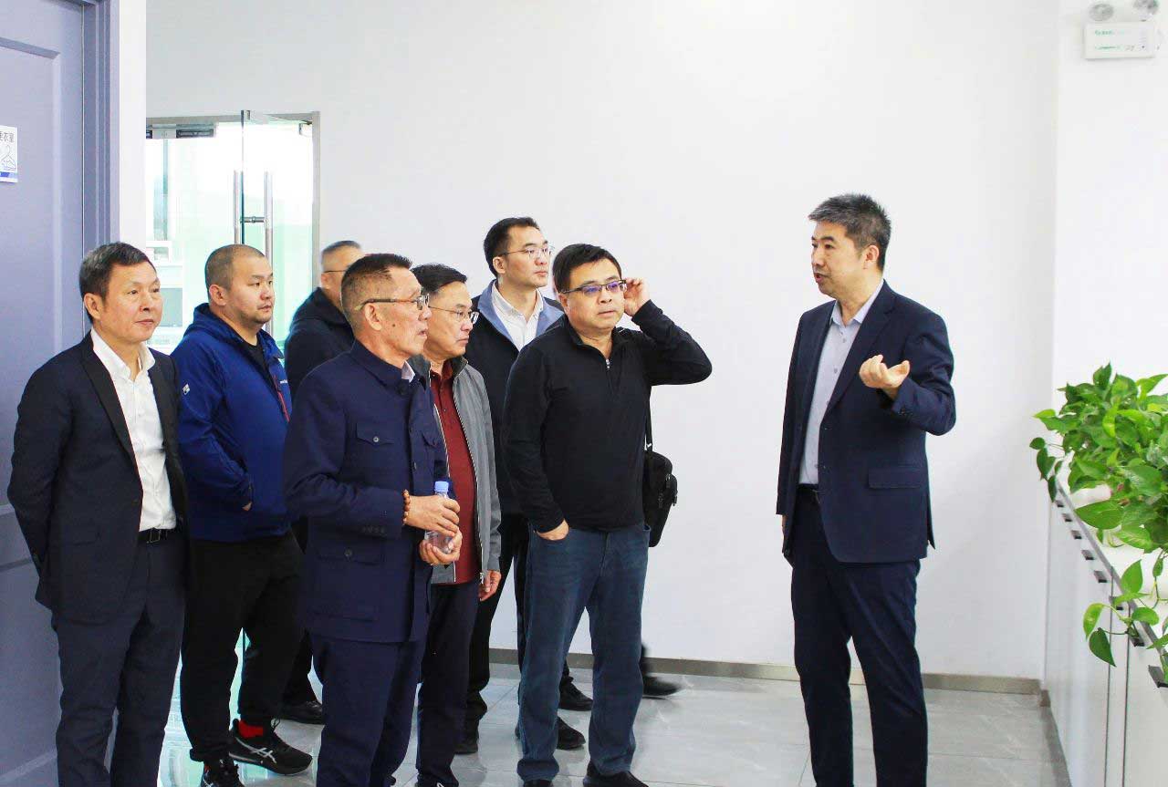 艾普承辦丨中國(guó)電子元件行業(yè)協(xié)會(huì)微特電機(jī)與組件分會(huì)九屆六次理事會(huì)議在青島圓滿召開