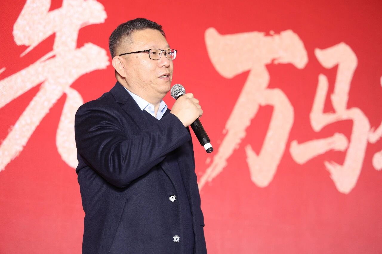 一馬當(dāng)先，萬馬奔騰丨艾普智能2026年會盛典暨表彰大會圓滿結(jié)束！